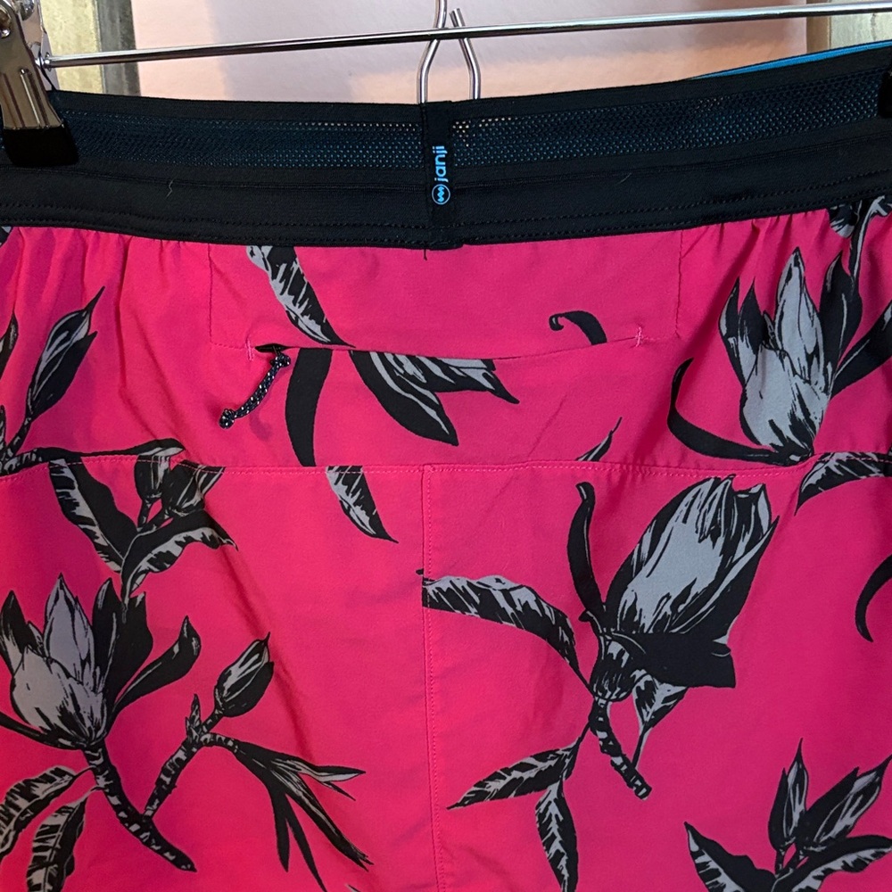 Janji Pink and Black Athletic Shorts - Picture 3 of 6